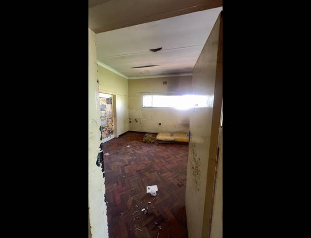 4 BEDROOM HOUSE FOR SALE IN OOSEINDE